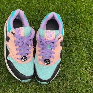 Classic Nike Air Max 1 Have a Nike Day(Youth)